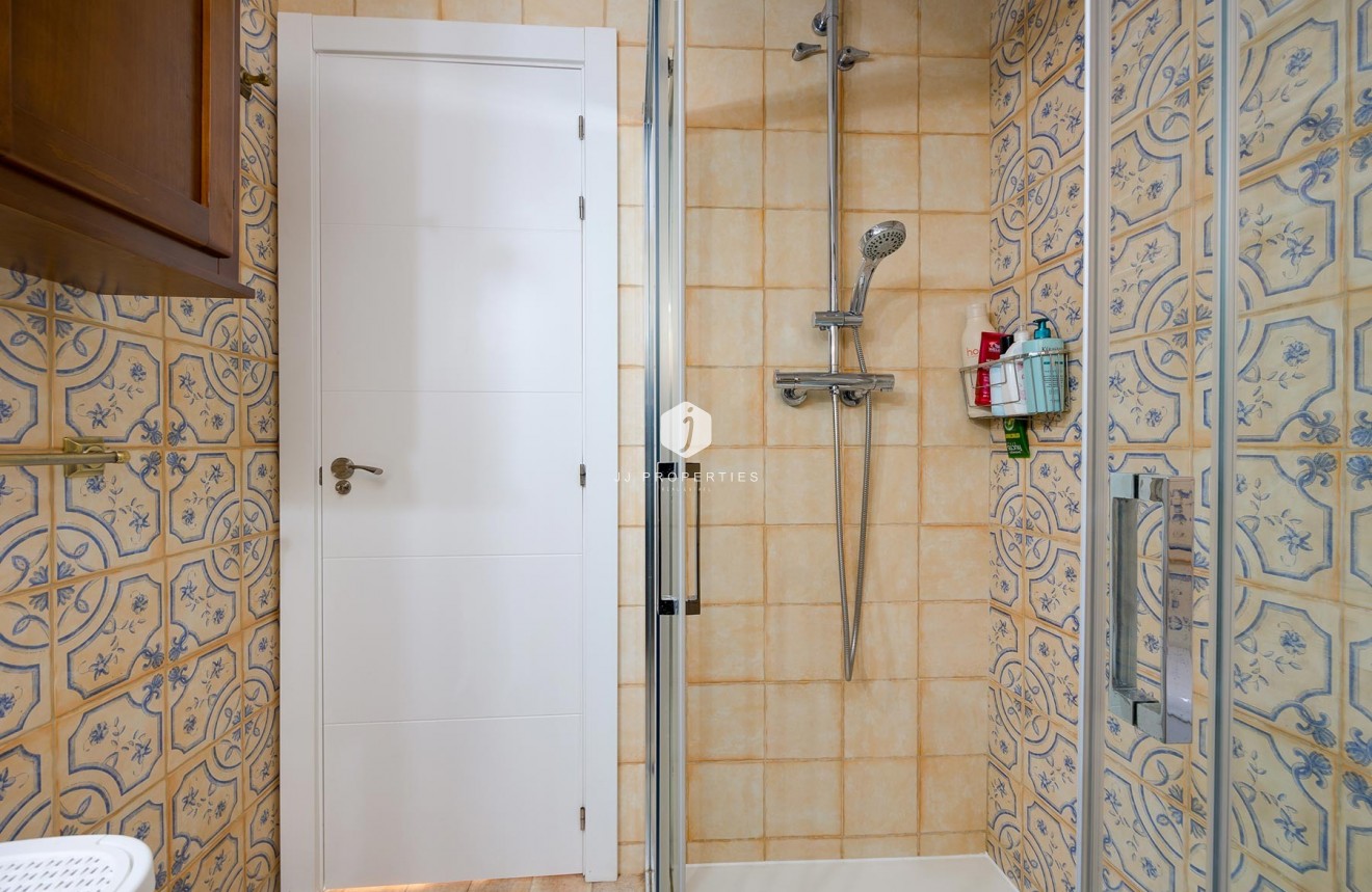 Resale - Villa -
Torrevieja - Costa Blanca