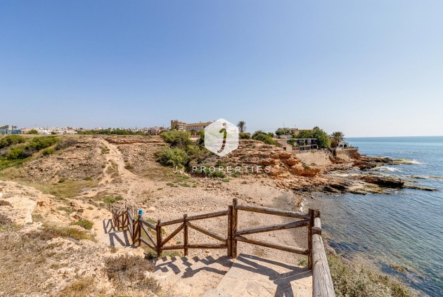 Resale - Villa -
Torrevieja - Costa Blanca