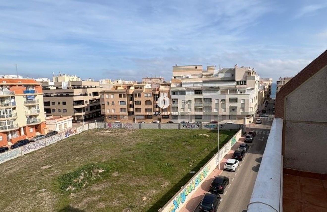 Resale - Apartment / flat -
Torrevieja - Costa Blanca
