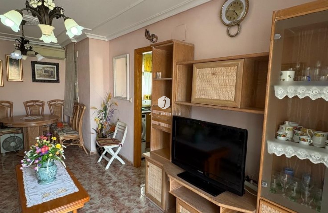 Resale - Apartment / flat -
Torrevieja - Costa Blanca