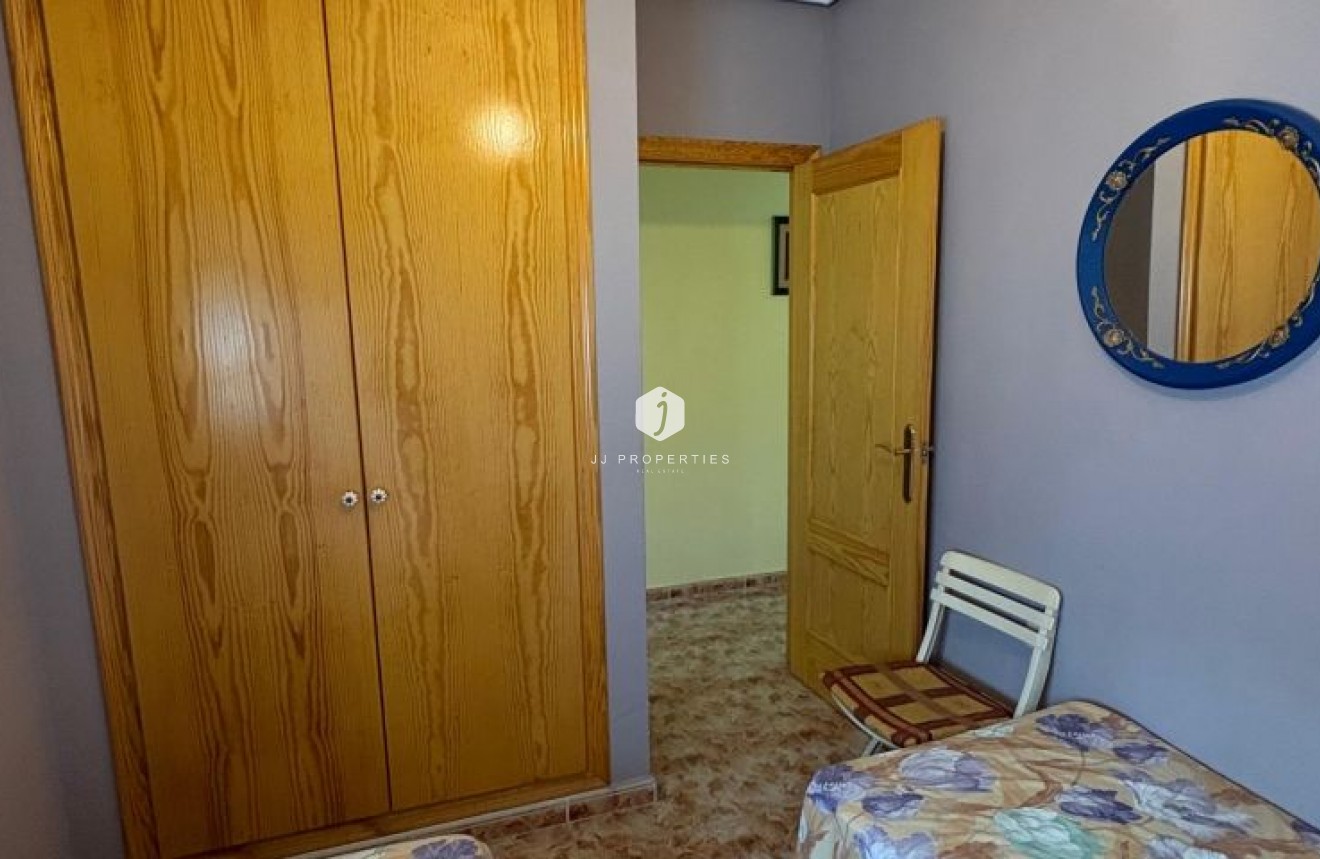 Resale - Apartment / flat -
Torrevieja - Costa Blanca