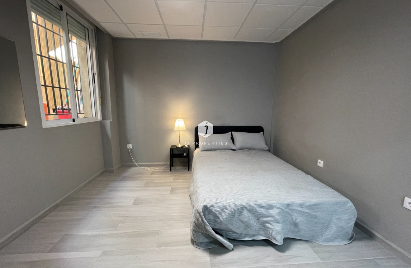 Resale - Chalet -
Algorfa - Inland