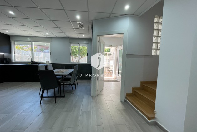 Resale - Chalet -
Algorfa - Inland