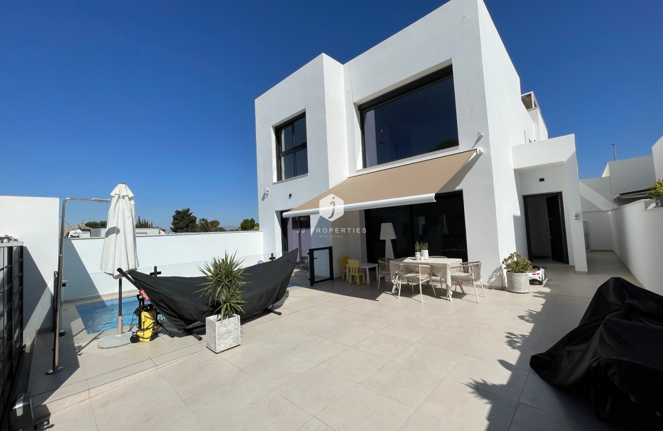 Resale - Villa -
Formentera del Segura - Costa Blanca