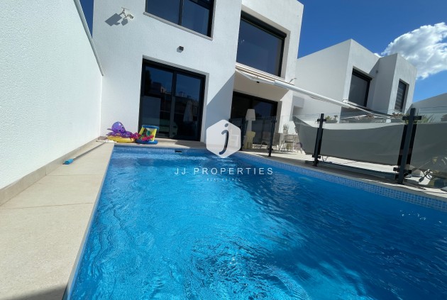 Resale - Villa -
Formentera del Segura - Costa Blanca