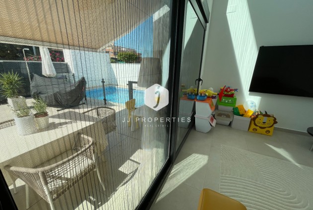 Resale - Villa -
Formentera del Segura - Costa Blanca