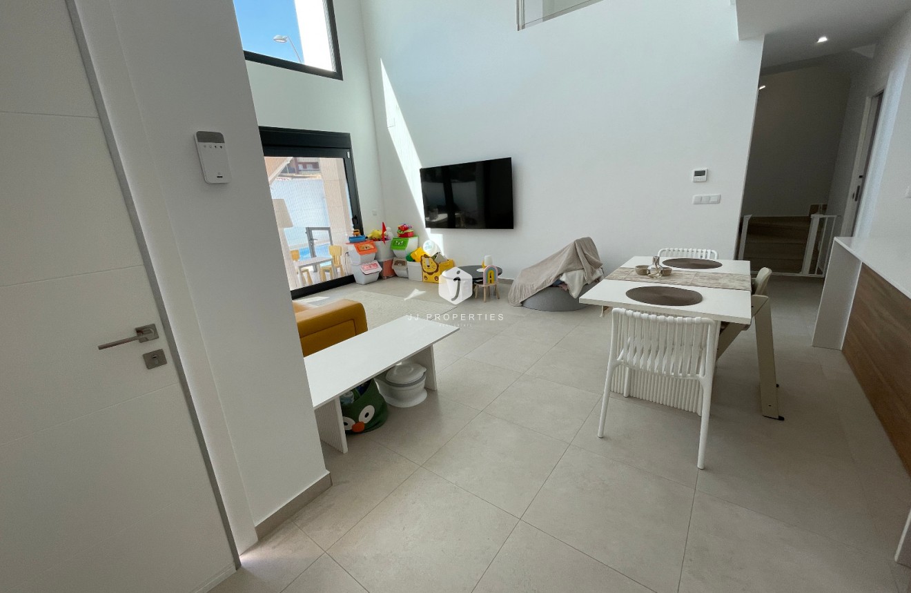 Resale - Villa -
Formentera del Segura - Costa Blanca