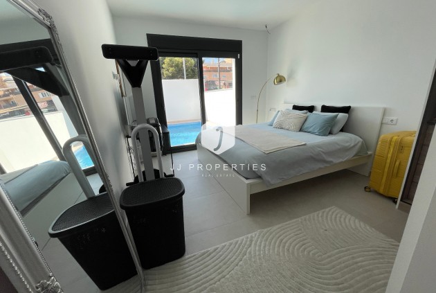 Resale - Villa -
Formentera del Segura - Costa Blanca