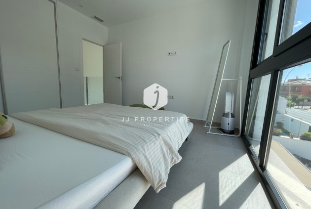 Resale - Villa -
Formentera del Segura - Costa Blanca