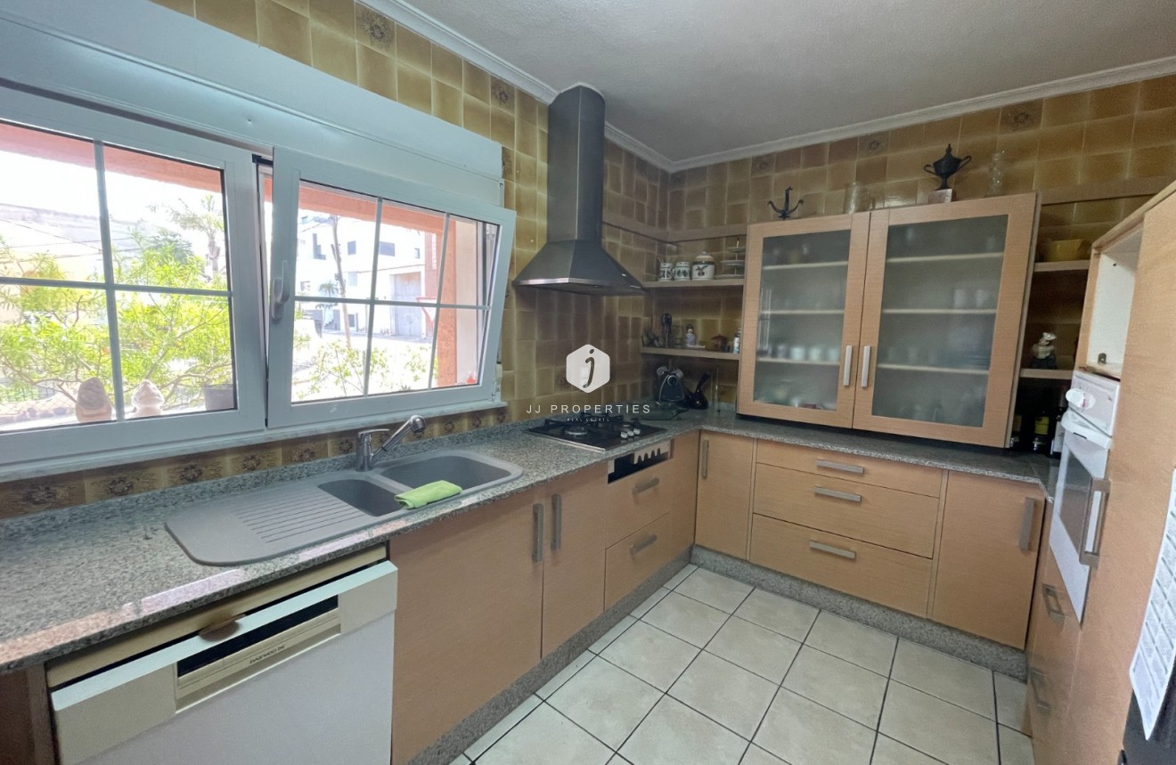 D'occasion - Villa -
Benijofar - Costa Blanca