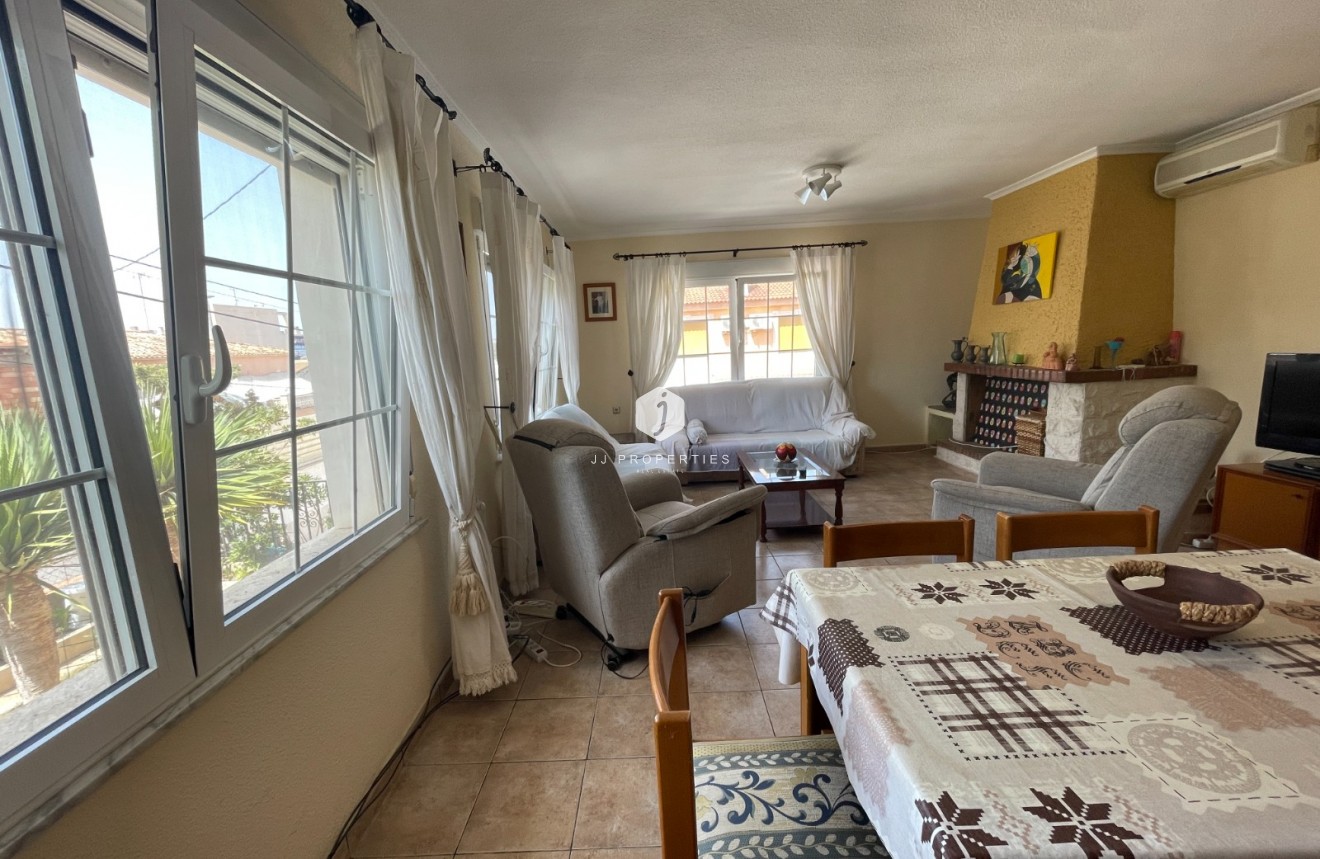 D'occasion - Villa -
Benijofar - Costa Blanca