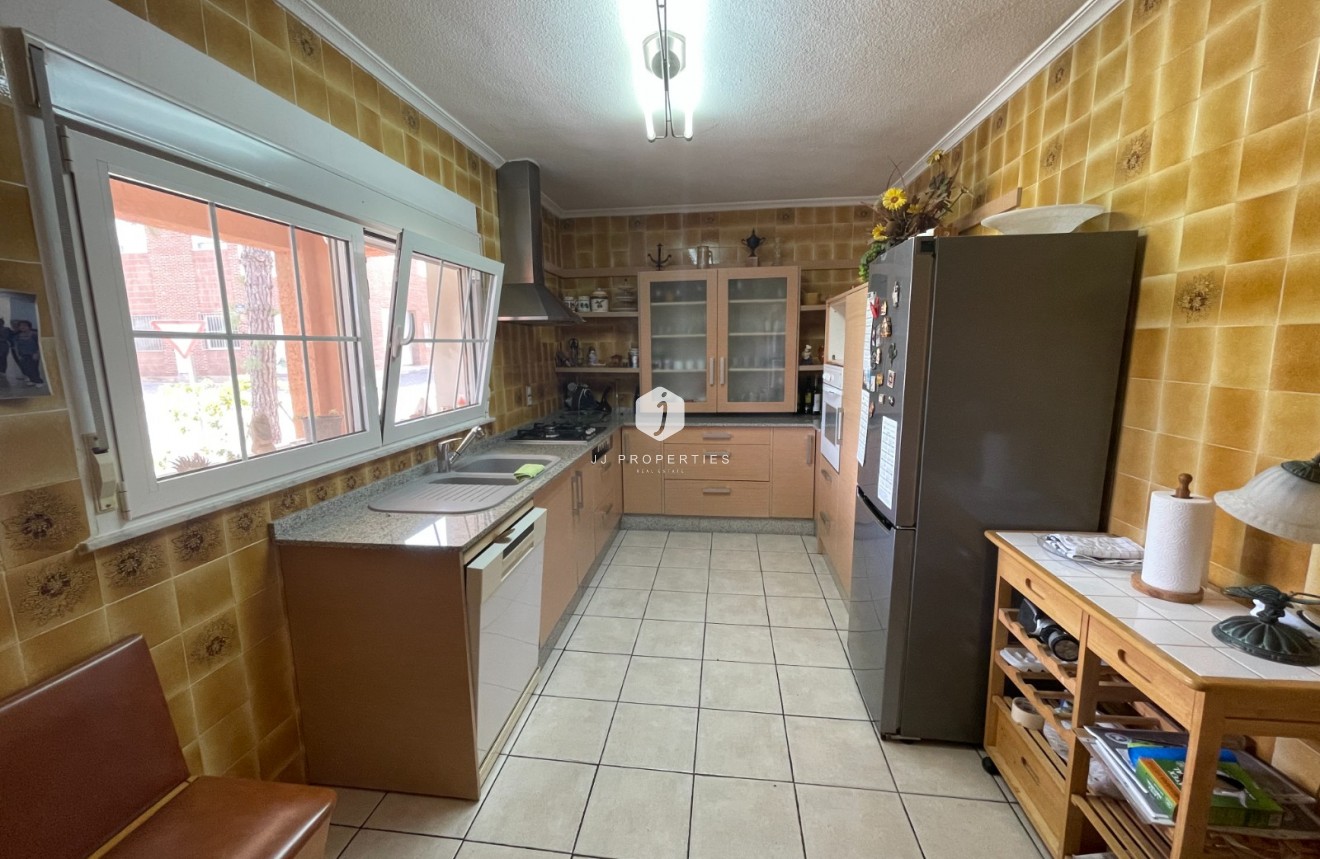 D'occasion - Villa -
Benijofar - Costa Blanca