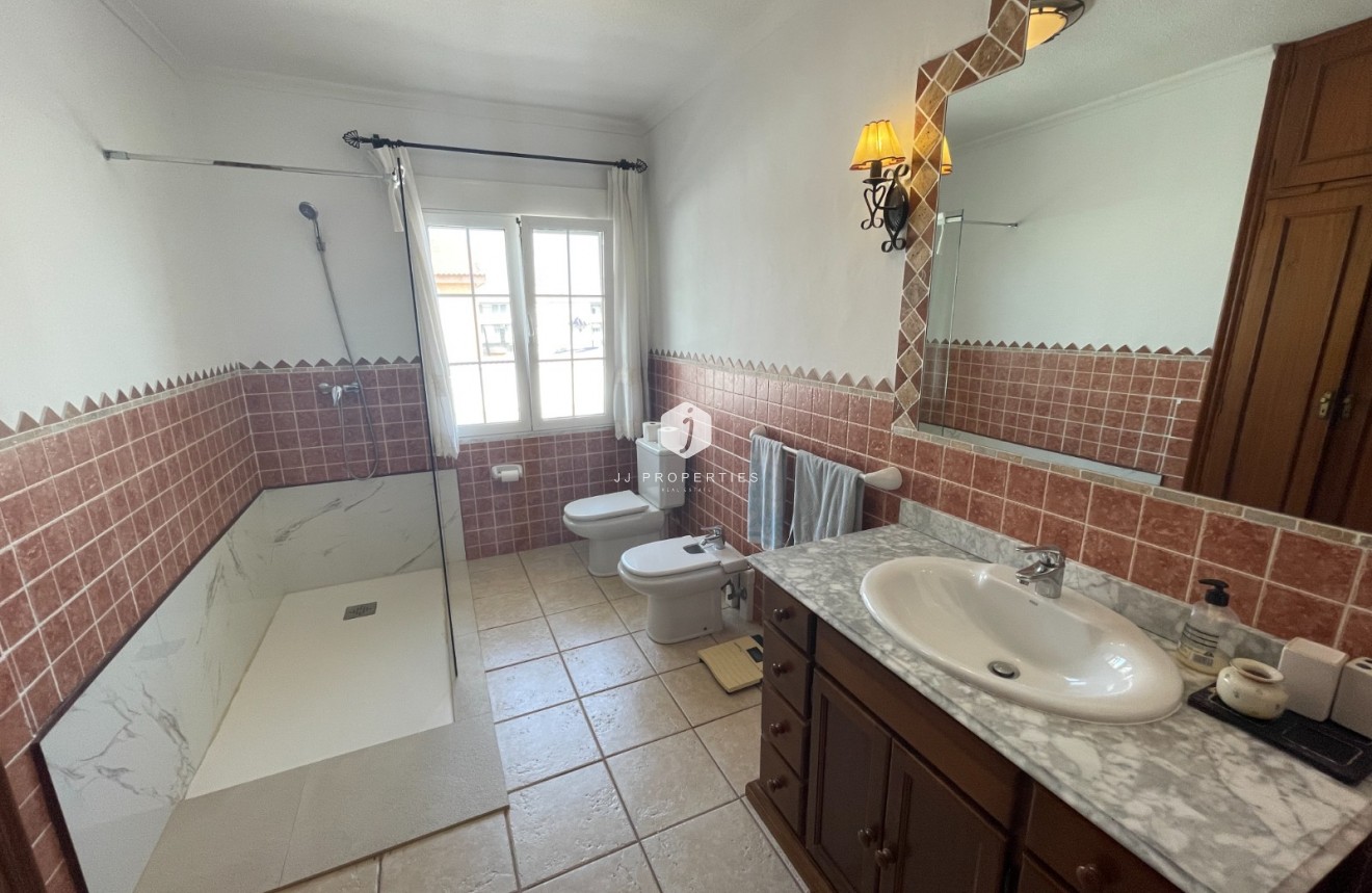 D'occasion - Villa -
Benijofar - Costa Blanca