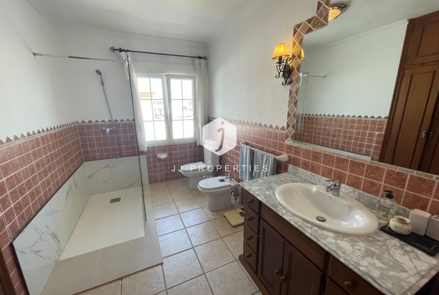 D'occasion - Villa -
Benijofar - Costa Blanca