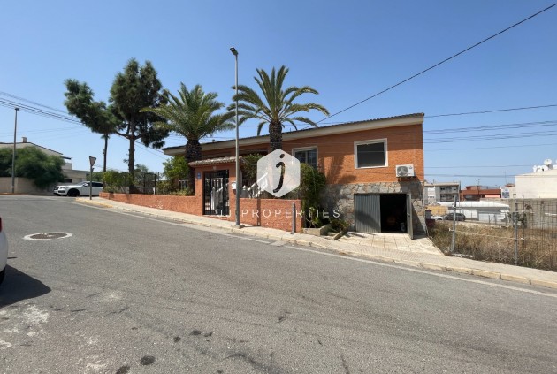 D'occasion - Villa -
Benijofar - Costa Blanca