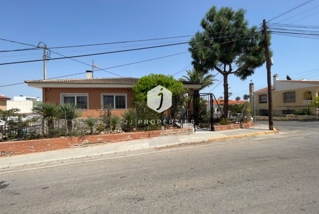 D'occasion - Villa -
Benijofar - Costa Blanca