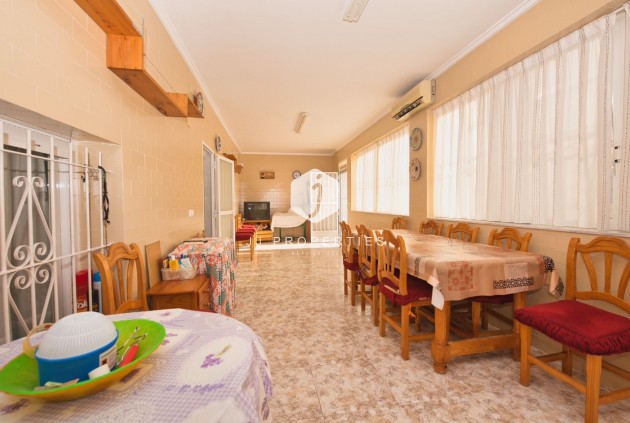 Resale - Villa -
Benijofar - Costa Blanca