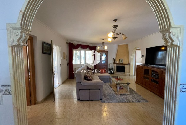 Resale - Villa -
Catral - Costa Blanca