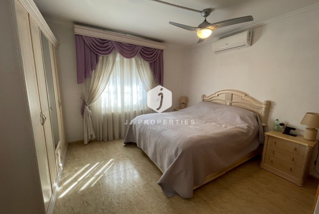 Resale - Villa -
Catral - Costa Blanca