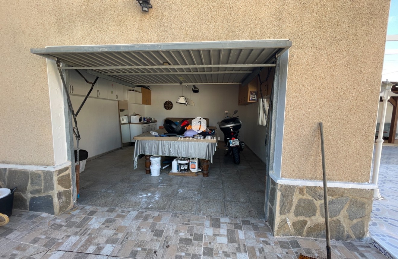 Resale - Villa -
Catral - Costa Blanca