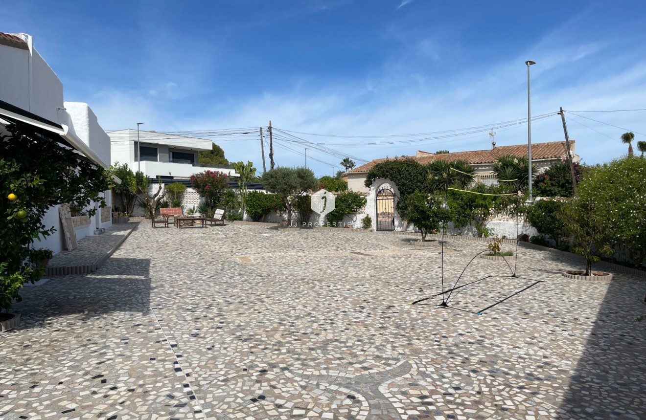 Resale - Villa -
Ciudad Quesada - Costa Blanca