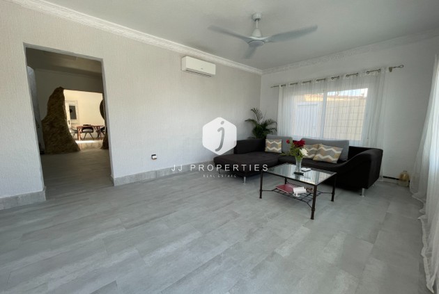 Resale - Villa -
Ciudad Quesada - Costa Blanca