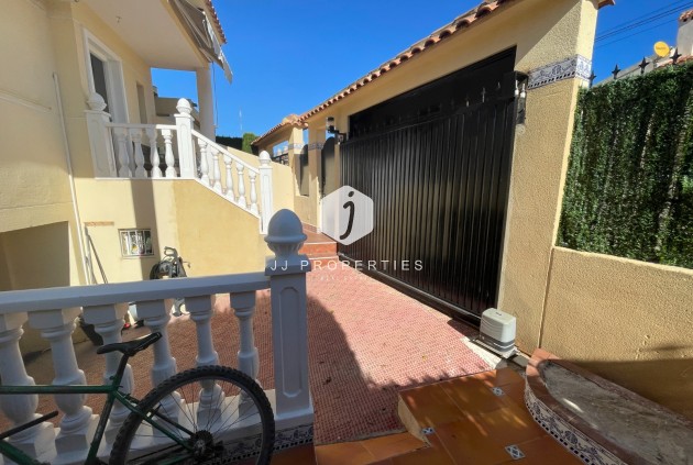 Resale - Villa -
Guardamar del Segura - Costa Blanca