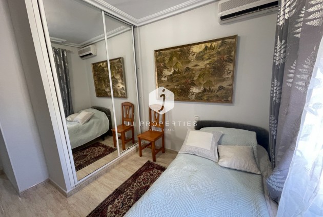 Resale - Villa -
Guardamar del Segura - Costa Blanca