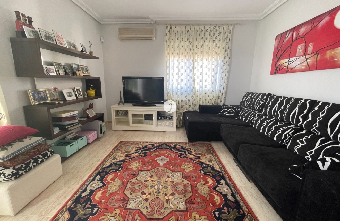 Resale - Villa -
Guardamar del Segura - Costa Blanca