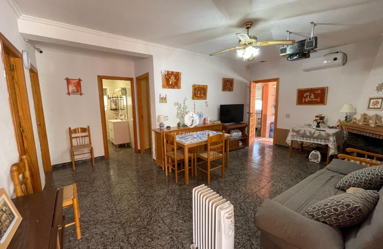 Resale - Villa -
Guardamar del Segura - Costa Blanca