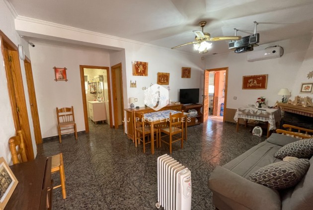 Resale - Villa -
Guardamar del Segura - Costa Blanca
