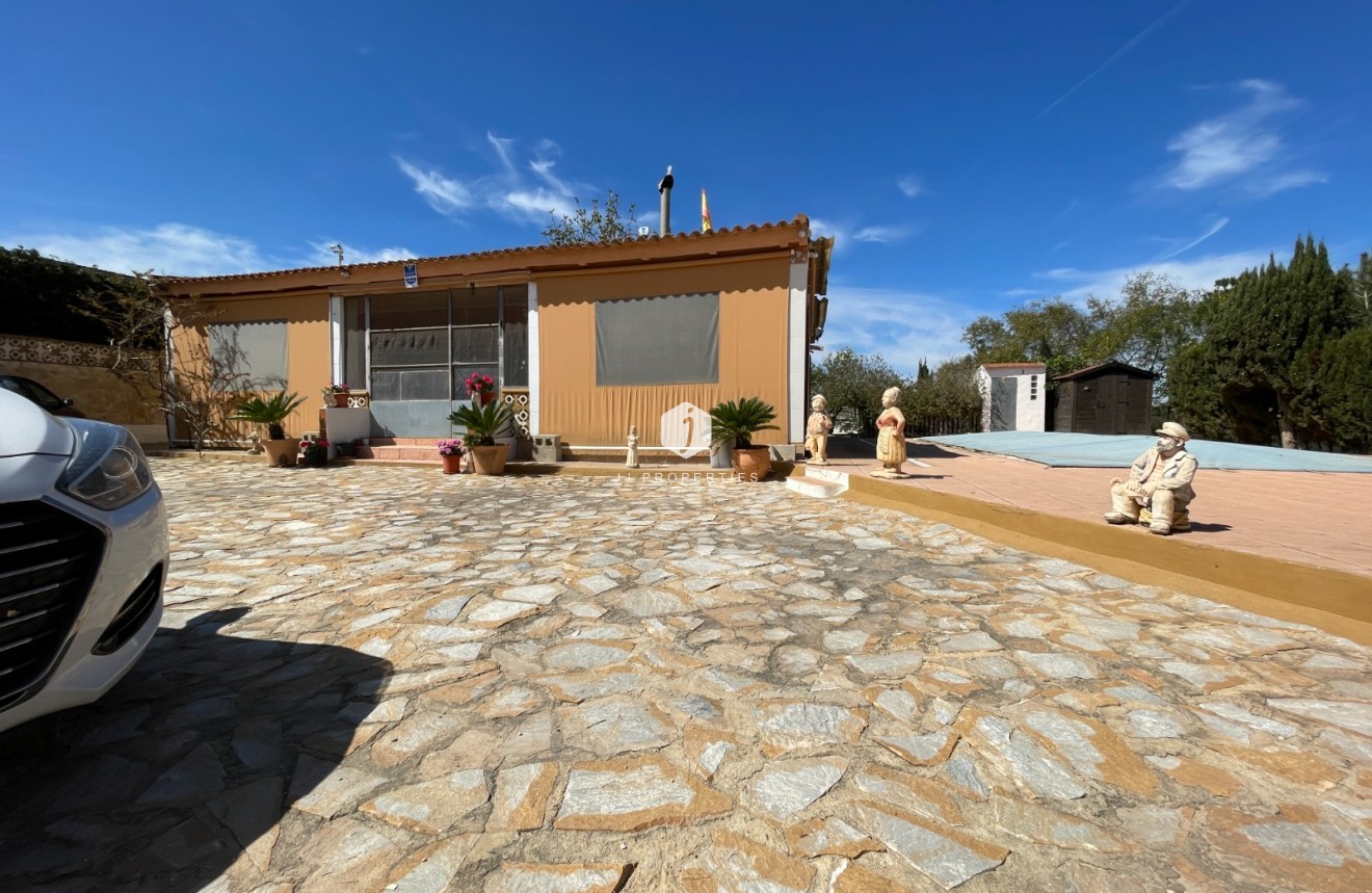 Resale - Villa -
Guardamar del Segura - Costa Blanca