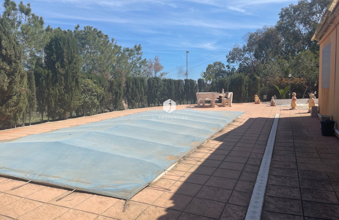 Resale - Villa -
Guardamar del Segura - Costa Blanca