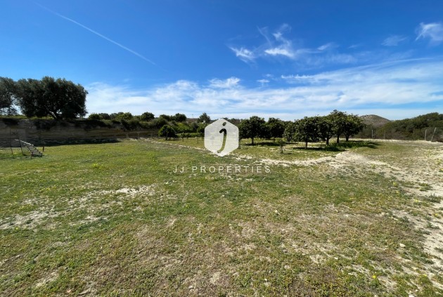 Resale - Villa -
Guardamar del Segura - Costa Blanca