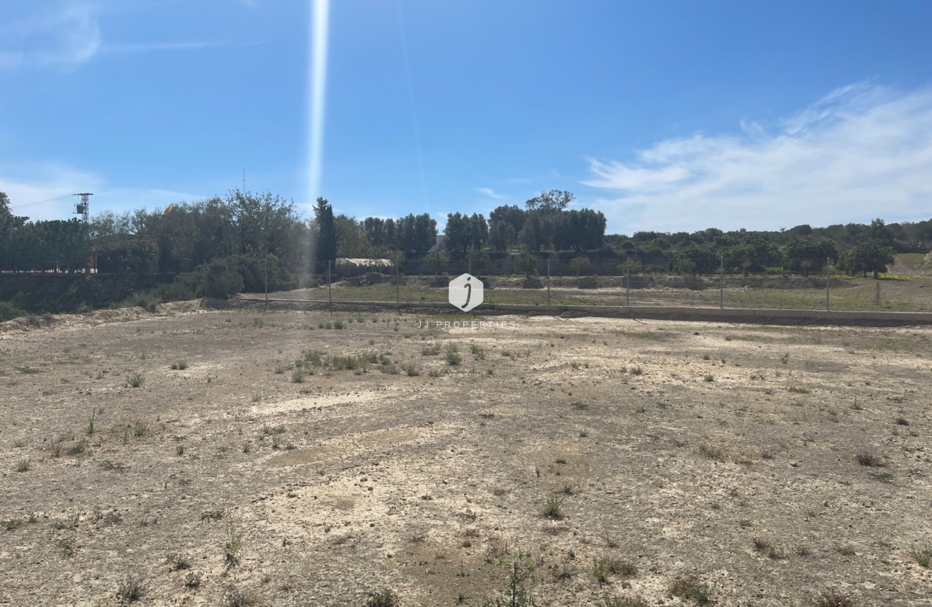 Resale - Villa -
Guardamar del Segura - Costa Blanca