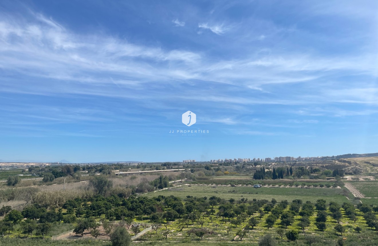 Resale - Villa -
Guardamar del Segura - Costa Blanca