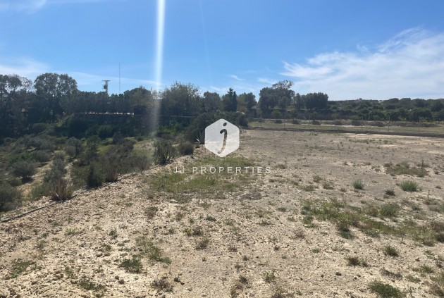 Resale - Villa -
Guardamar del Segura - Costa Blanca