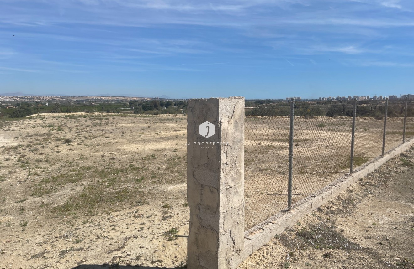 Resale - Villa -
Guardamar del Segura - Costa Blanca