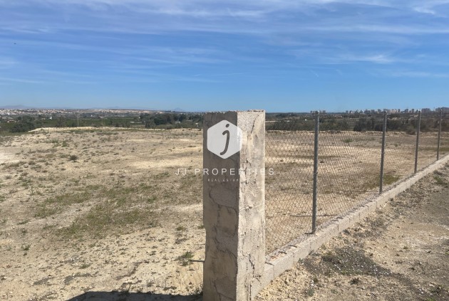 Resale - Villa -
Guardamar del Segura - Costa Blanca