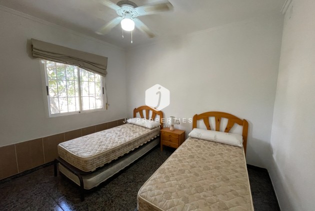 Resale - Villa -
Guardamar del Segura - Costa Blanca