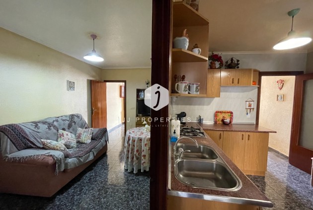 Resale - Chalet -
Jacarilla - Inland