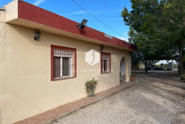 Z drugiej ręki - Nieruchomości wiejskie -
Jacarilla - Inland