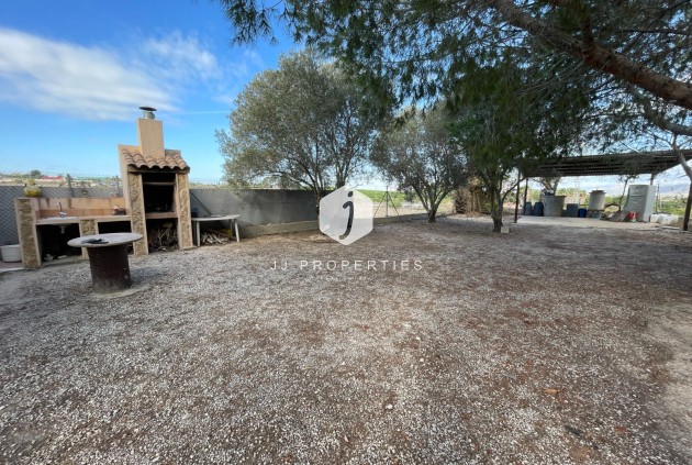 Z drugiej ręki - Nieruchomości wiejskie -
Jacarilla - Inland