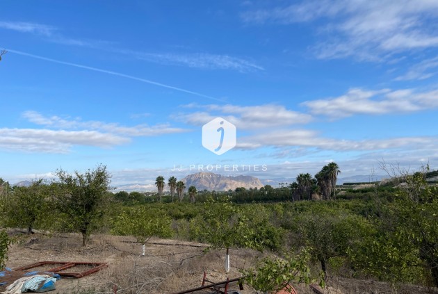 Z drugiej ręki - Nieruchomości wiejskie -
Jacarilla - Inland