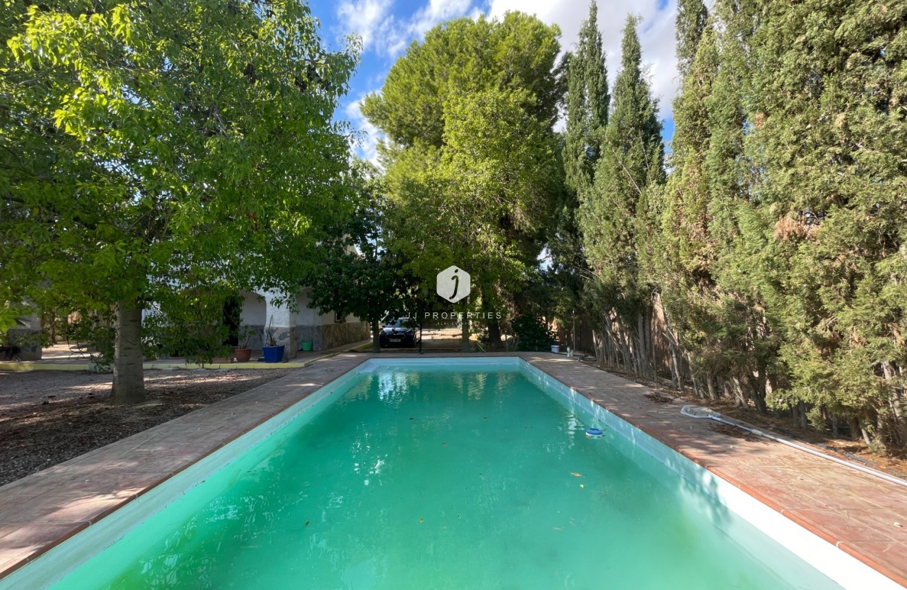 Resale - Country Property -
Albatera - Inland