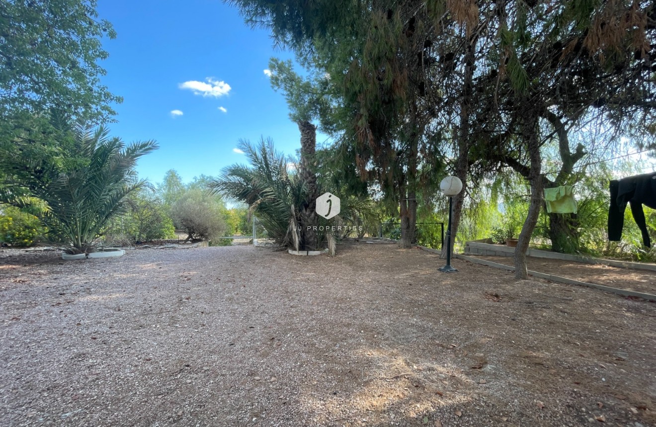 Resale - Country Property -
Albatera - Inland