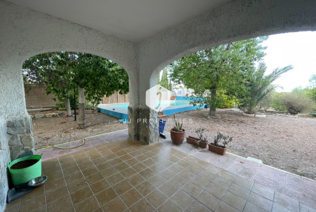Resale - Country Property -
Albatera - Inland