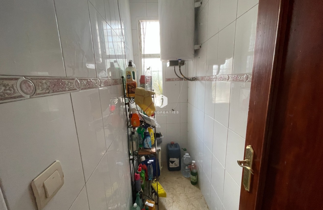 Resale - Country Property -
Albatera - Inland