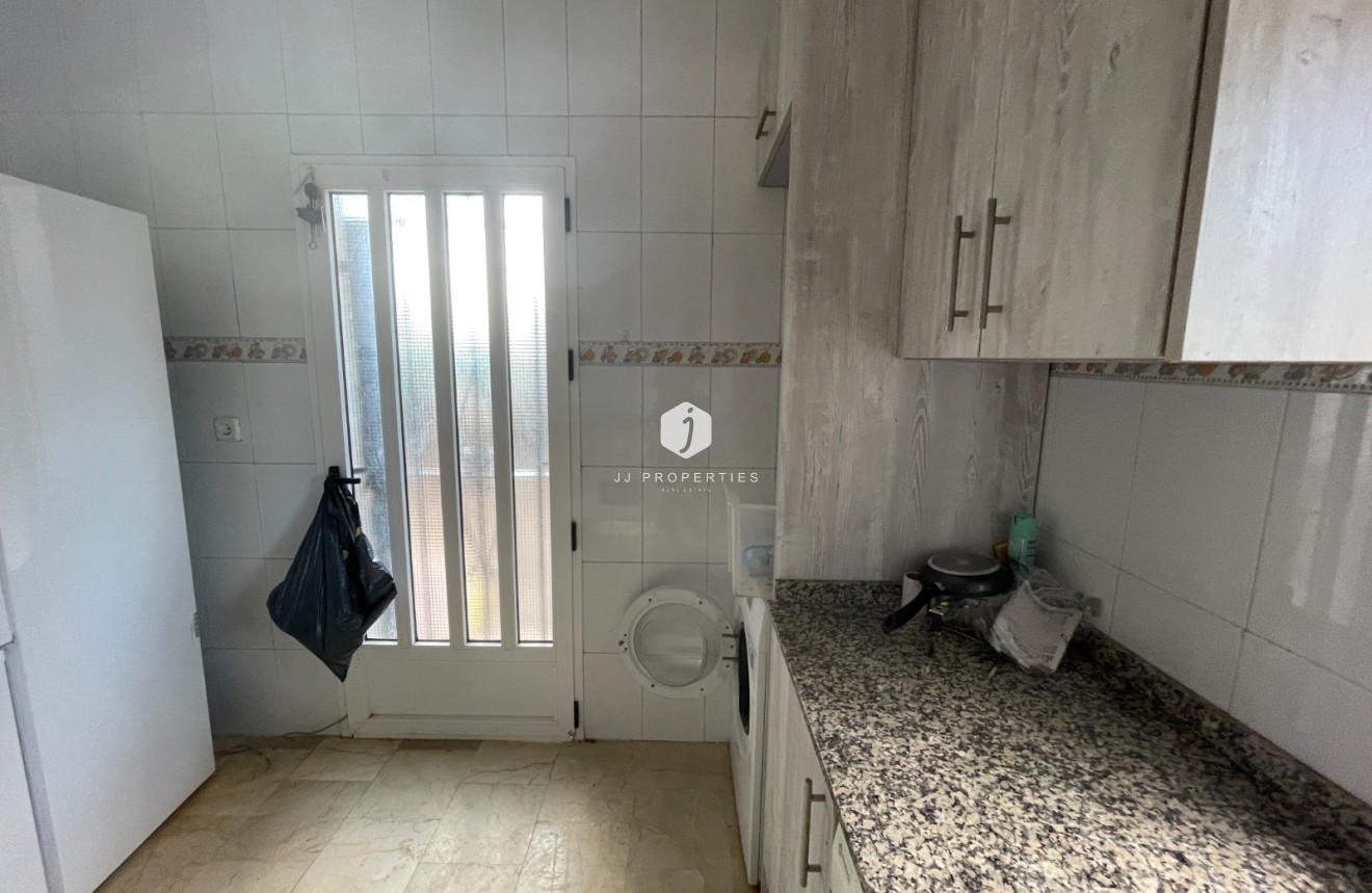 Resale - Country Property -
Albatera - Inland