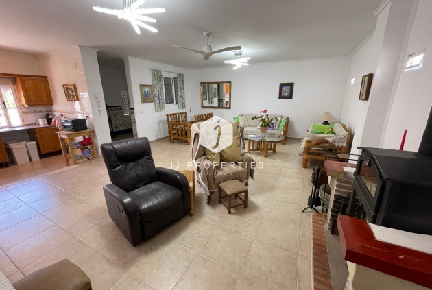 Resale - Villa -
Daya Nueva - Costa Blanca